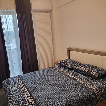 Apartament Dem Radulescu Leilighet Râmnicu Vâlcea Eksteriør bilde