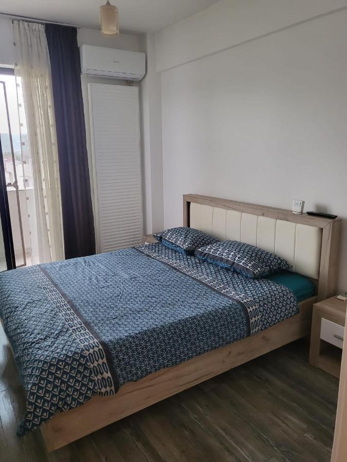 Apartament Dem Radulescu Leilighet Râmnicu Vâlcea Eksteriør bilde